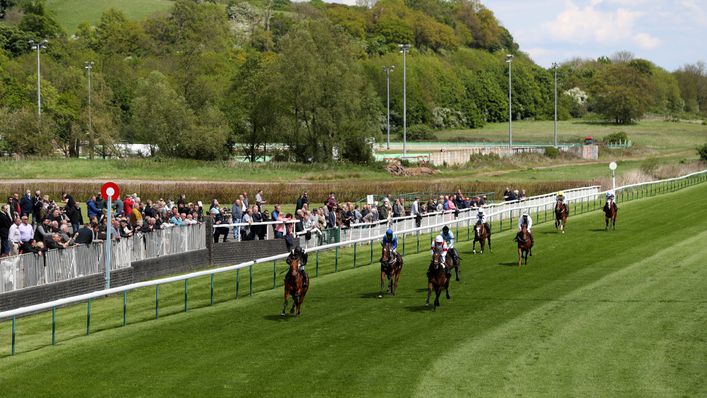 Nottingham stages a nice six-race card on Tuesday