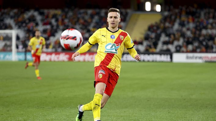 Przemyslaw Frankowski returns after suspension to boost Lens