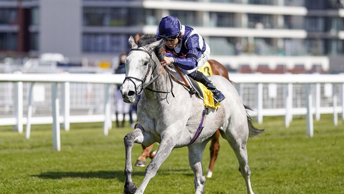 Snow Lantern took the Falmouth Stakes on Friday.