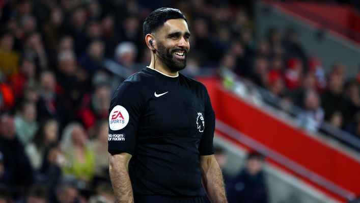 Bhupinder Singh Gill refereed for the first time in the Premier League