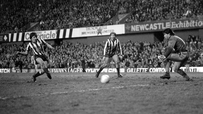 Peter Beardsley completes his hat-trick against Sunderland in 1985