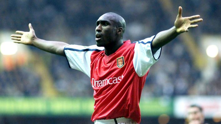 Sol Campbell remains unpopular with Tottenham fans after his transfer to Arsenal