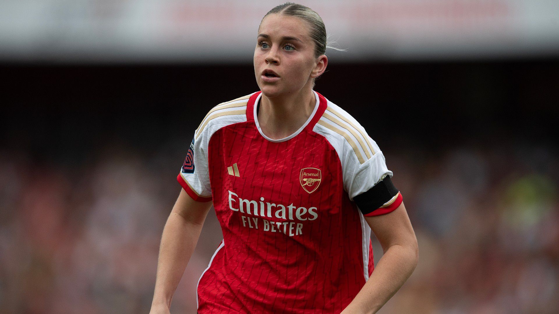 Alessia Russo: Arsenal Women sign England striker on free transfer