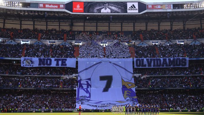 Real Madrid fans pay tribute to the late Juanito