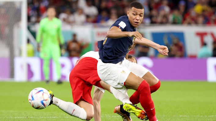 Kyle Walker will have the unenviable task of keeping Kylian Mbappe quiet on Saturday