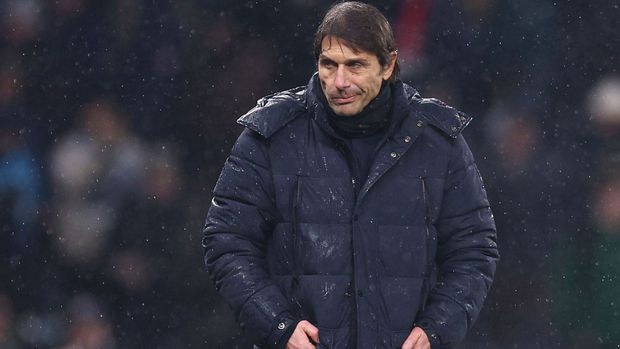 Antonio Conte will not throw in the towel at Tottenham