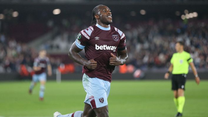 Michail Antonio and West Ham make the trip to Merseyside to face Everton