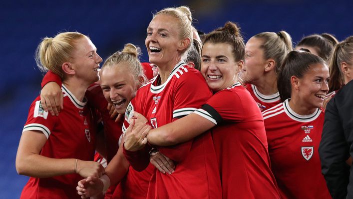 Wales qualified for their first-ever tournament play-off after a 0-0 draw with Slovenia on Tuesday
