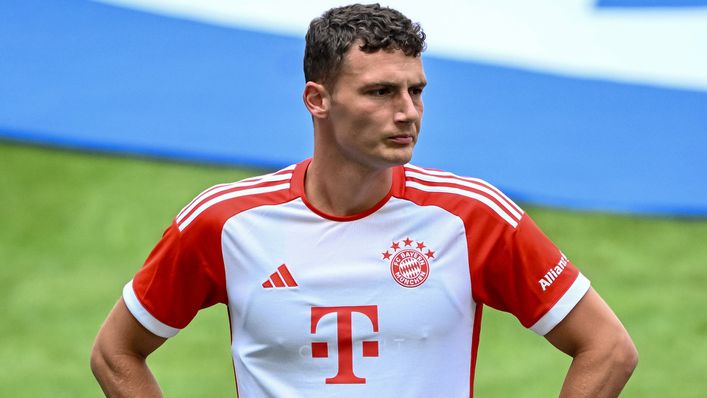 Benjamin Pavard reportedly wants to join Manchester United
