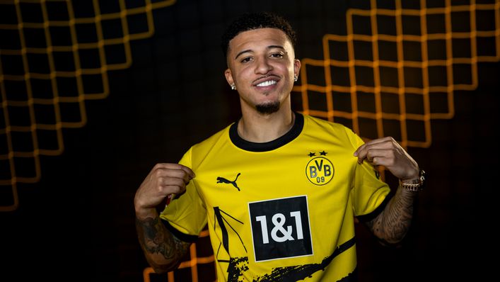 Sancho can't wait to 'play with a smile' after sealing Dortmund return
