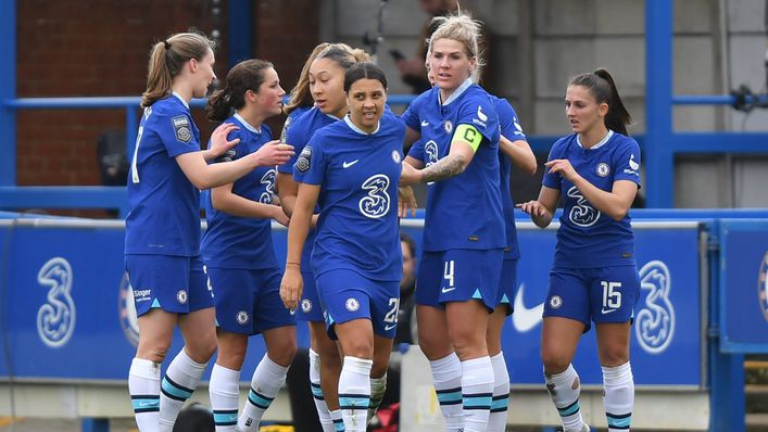Sam Kerr's goal proved decisive as Chelsea beat title rivals Manchester United