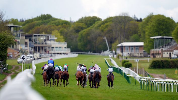 Salisbury hosts a seven-race meeting on Sunday.