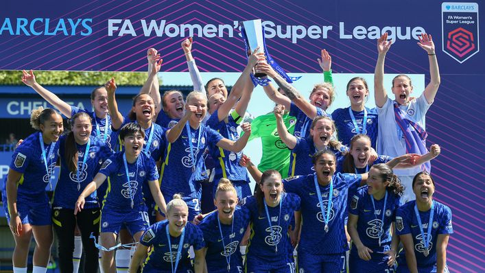 Chelsea edged Arsenal to the 2021-22 Women's Super League title by one point