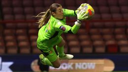 Mary Earps could still catch a new deal with Manchester United