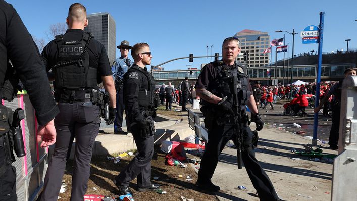 Police officers on the scene swiftly made three arrests