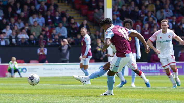 Ollie Watkins scored from the penalty spot as Aston Villa drew 1-1 with Walsall