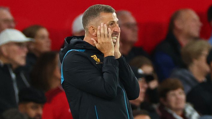 Gary O'Neil will hope to see Wolves end a run of six consecutive losses to Manchester City