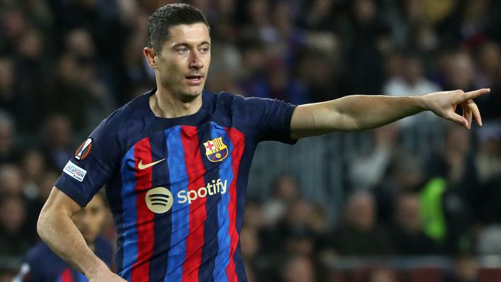 Robert Lewandowski will hope to get on the scoresheet against Cadiz