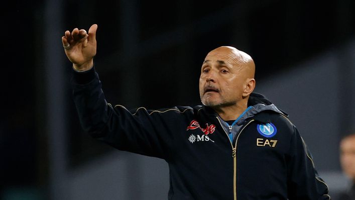 对于卢西亚诺·斯帕莱蒂来说，这可能是另一个令人沮丧的夜晚，对阵AC米兰