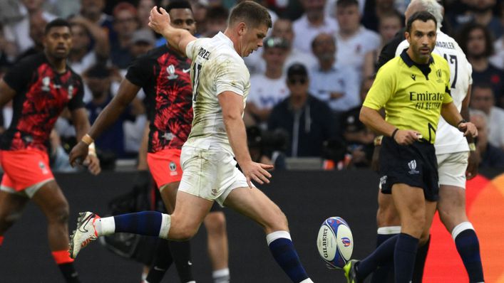 Owen Farrell kicked a crucial drop goal as England beat Fiji in the Rugby World Cup quarter-finals
