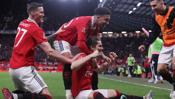 Manchester United will face Brighton at Wembley