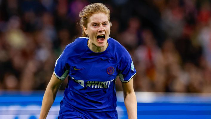 Sjoeke Nusken scored twice for Chelsea in Amsterdam