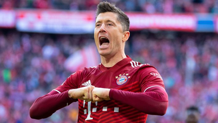 Bundesliga top scorer Robert Lewandowski will face his former club this weekend