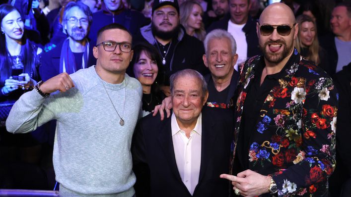 Oleksandr Usyk and Tyson Fury, flanked by Bob Arum, are now further away than ever to sealing a unification bout