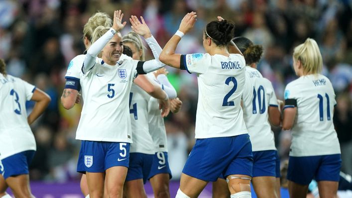 England held on to beat Scotland 2-1