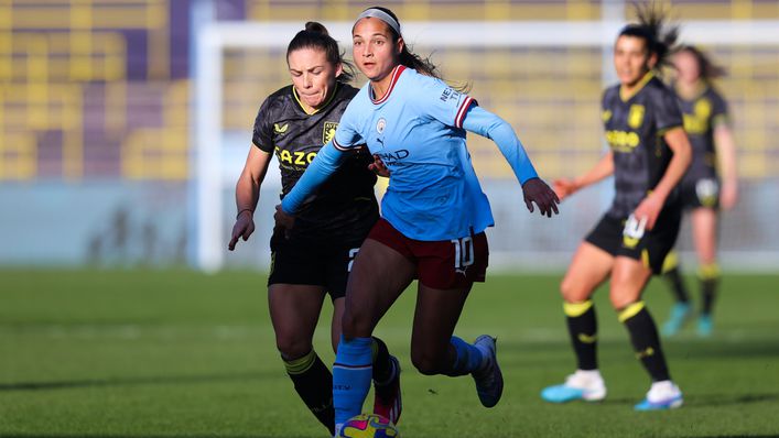 Deyna Castellanos and Kirsty Hanson were on target as Manchester City drew 1-1 with Aston Villa