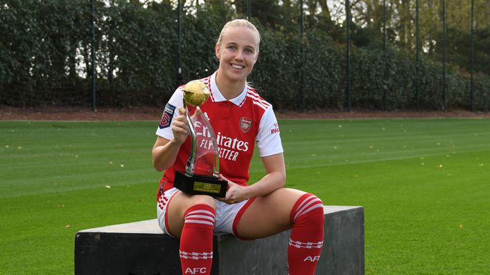 Arsenal forward Beth Mead was the 2022 BBC Women's Footballer of the Year
