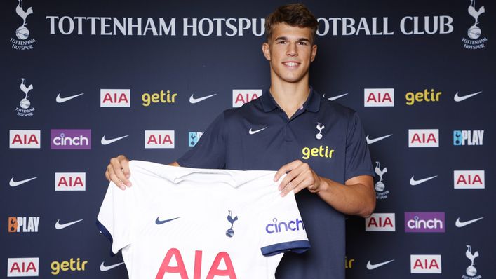 Tottenham have signed 16-year-old talent Luka Vuskovic (Credit: @SpursOfficial)