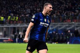 Edin Dzeko celebrates a crucial Inter Milan win against Shakhtar Donetsk