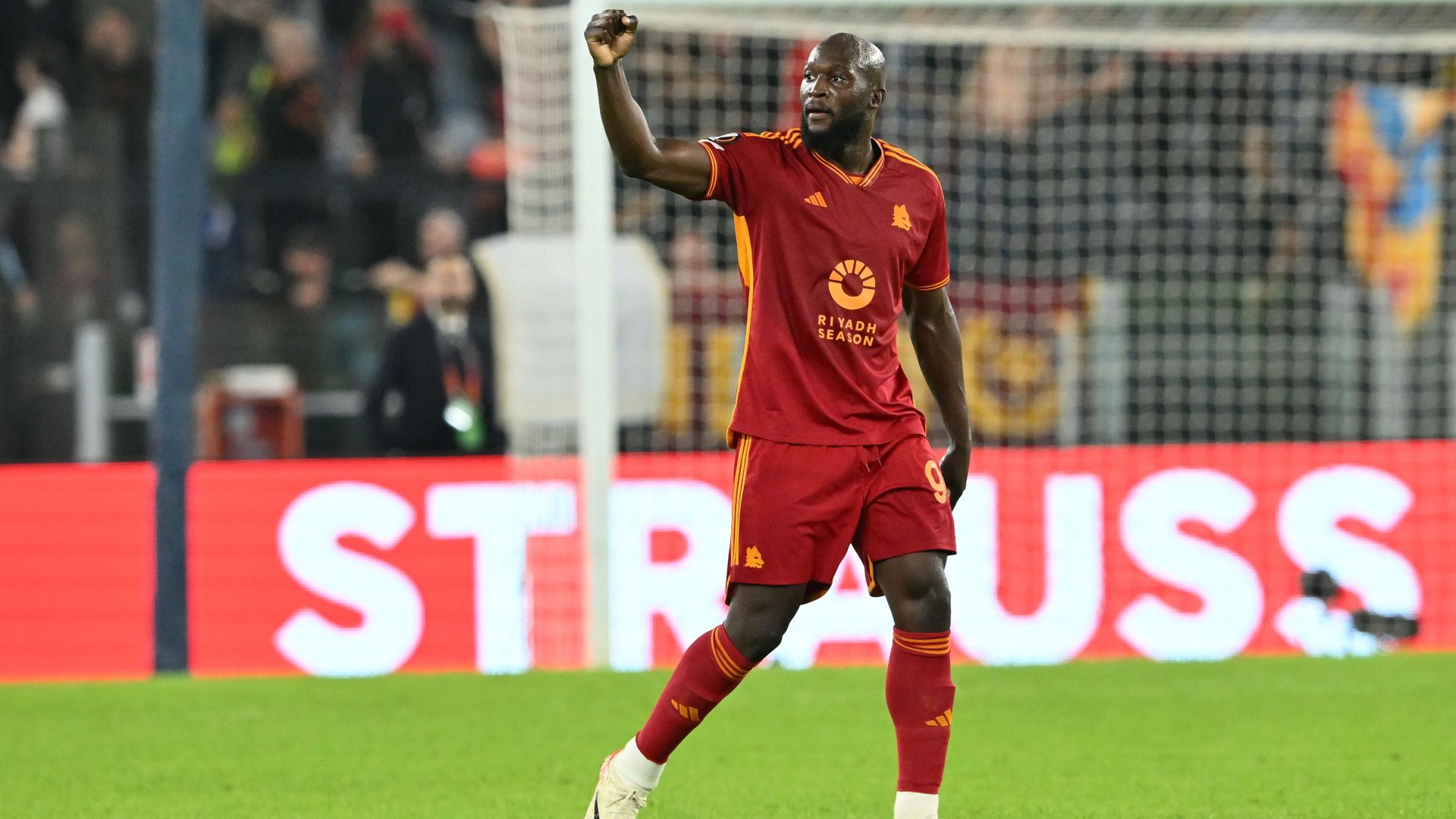 Roma make no mistake against Slavia Prague 