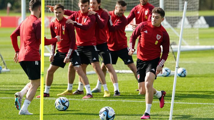 Daniel James looks short of confidence