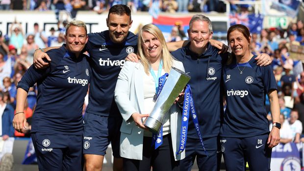 Emma Hayes was full of praise for her staff and team after clinching the title