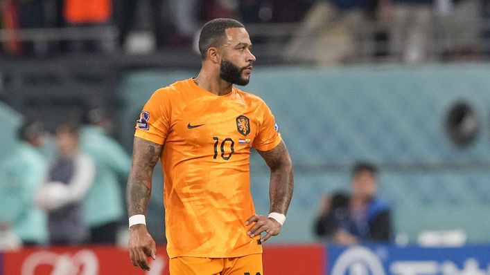 Memphis Depay is waiting for his first start at the World Cup