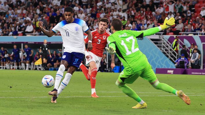 Marcus Rashford missed an early opportunity to break the deadlock