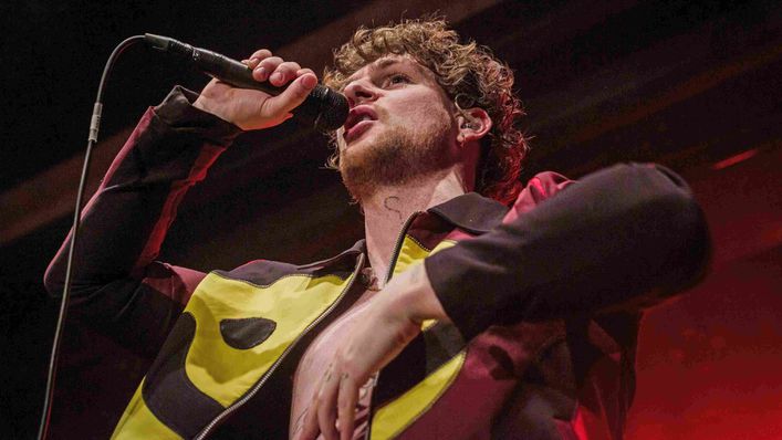 Tom Grennan supports Manchester United and Coventry