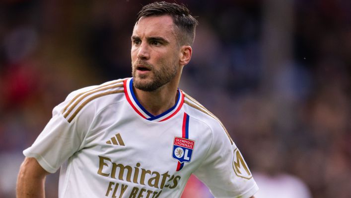 Lyon's Nicolas Tagliafico may complete a late move to Manchester United